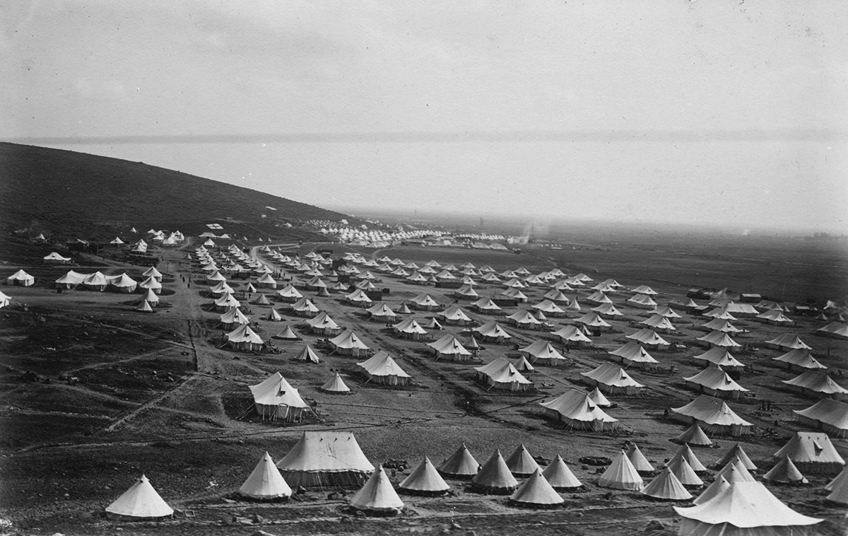 Dans le secteur de Verketop - Vodena (mars 1917). Vue générale du camp aux environs de Vodéna